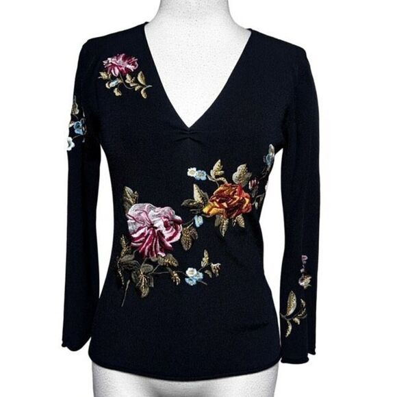 Joseph A Sexy Floral Embroidered Sweater Size Small - Picture 1 of 4